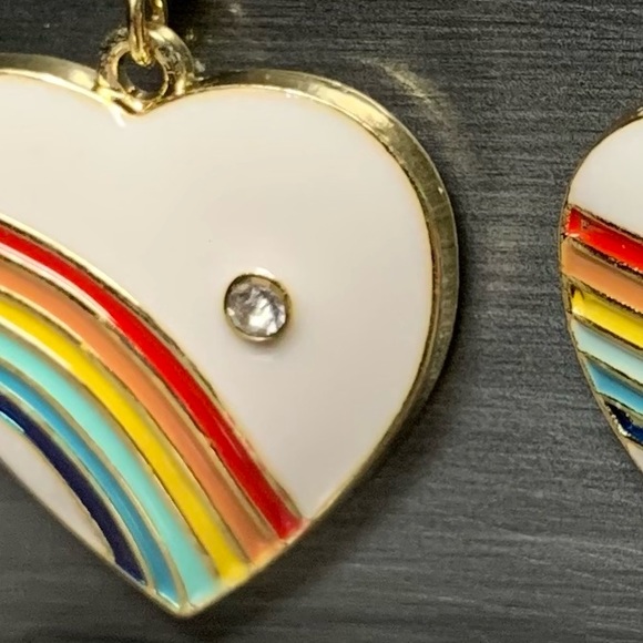 Rainbow heart earrings - Picture 3 of 3